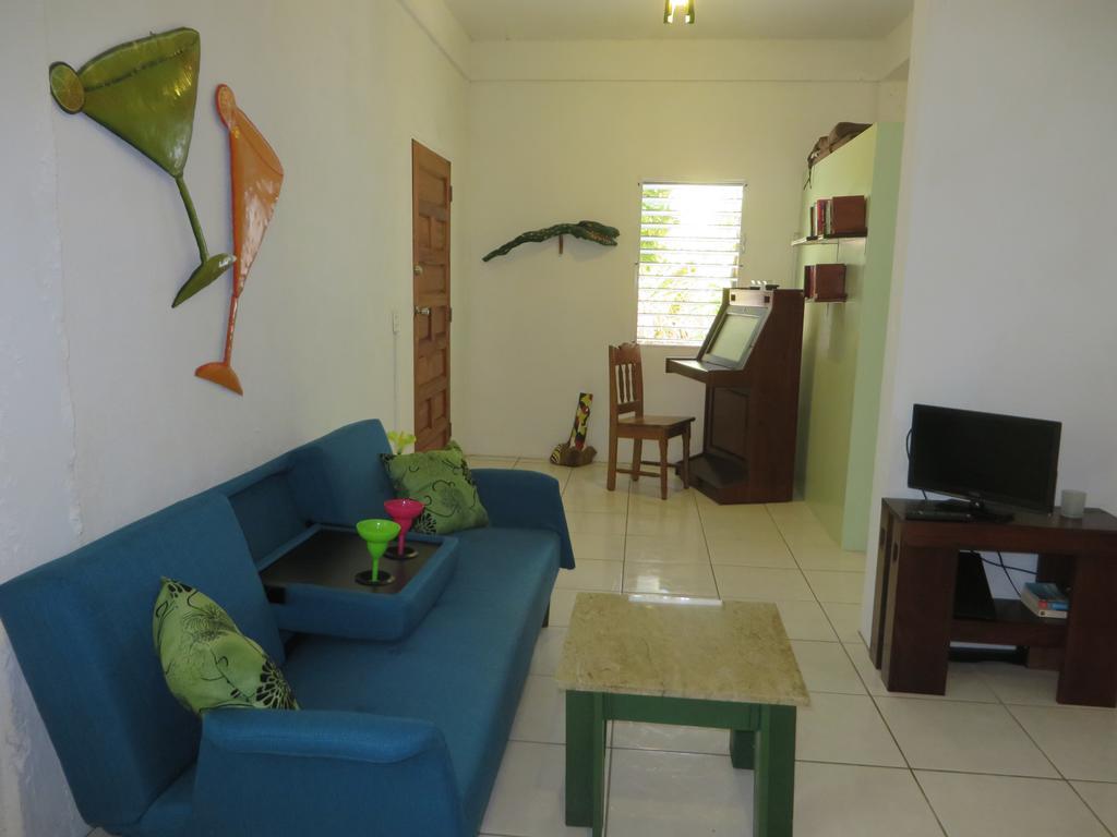 Simberts Apartments Maya Beach Exteriör bild